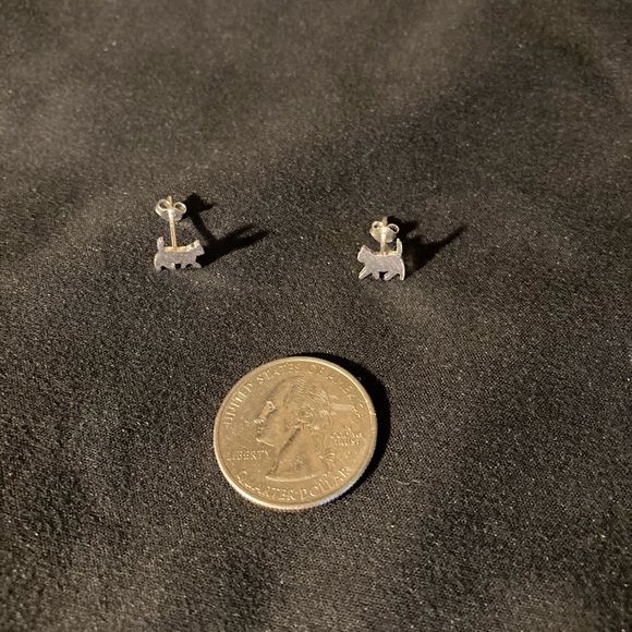 Dainty Kitty Earrings! - Picture 2 of 7